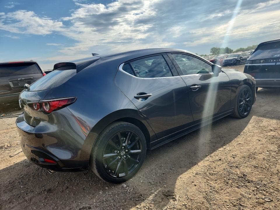 2022 MAZDA 3 PREMIUM PREMIUM 3