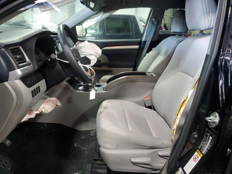 2018 TOYOTA HIGHLANDER LE 7