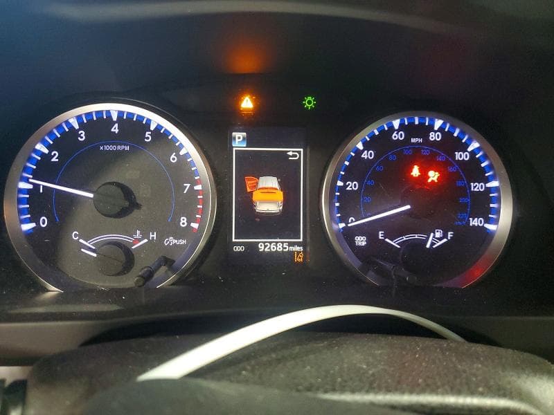 2018 TOYOTA HIGHLANDER LE 9