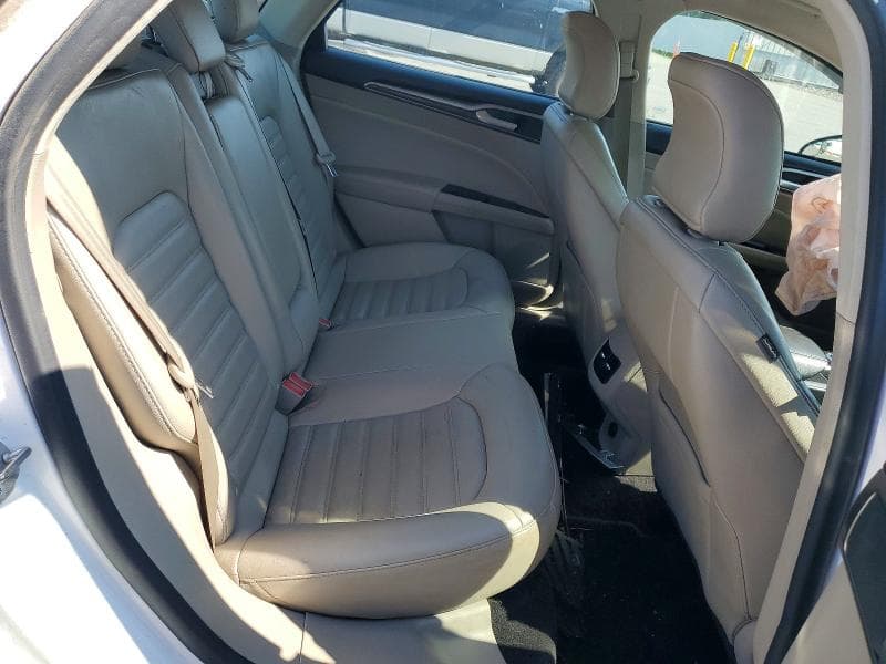 2017 FORD FUSION SE 10