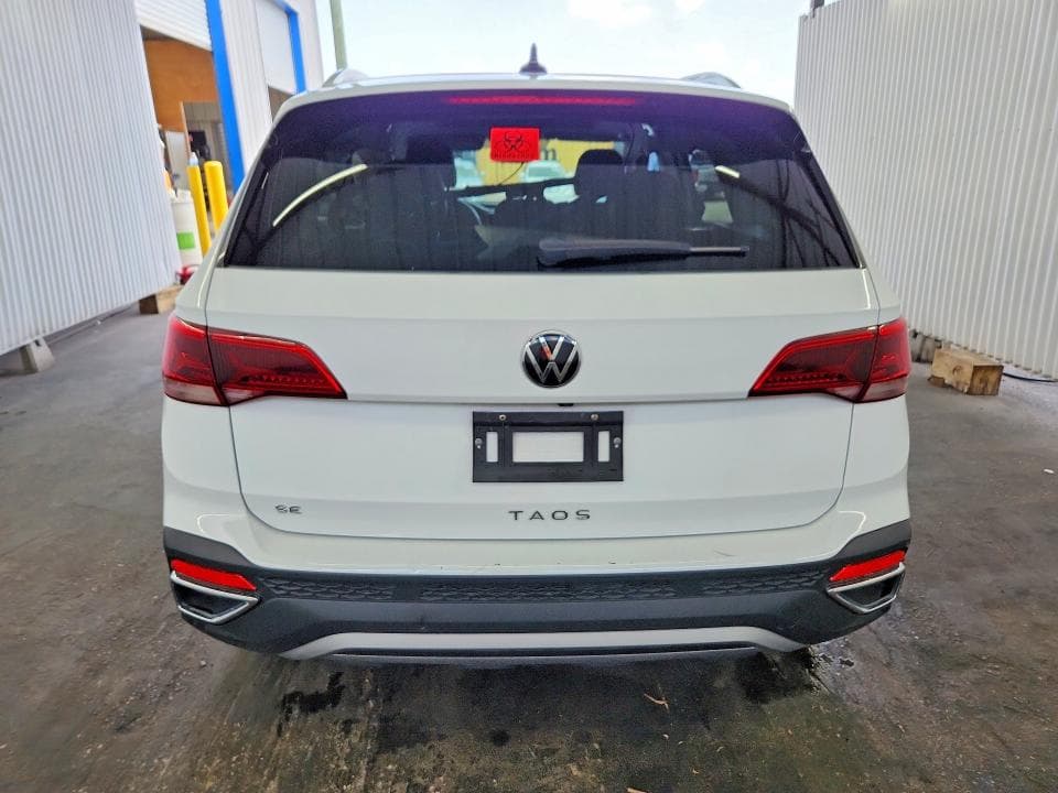 2024 VOLKSWAGEN TAOS SE 6