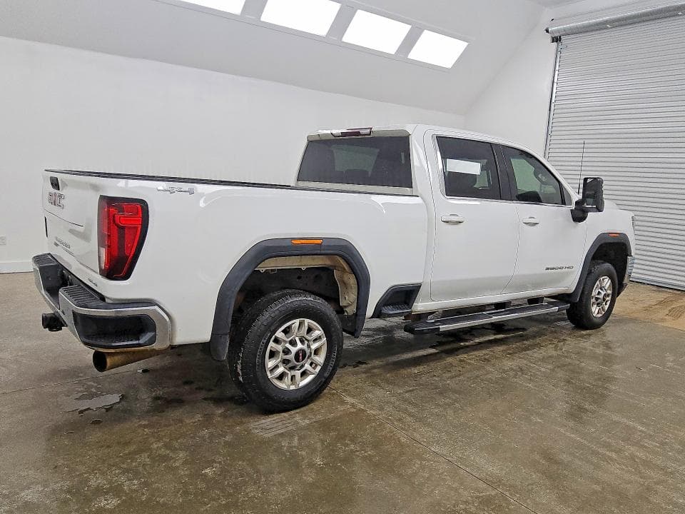 2023 GMC SIERRA K2500 SLE 3
