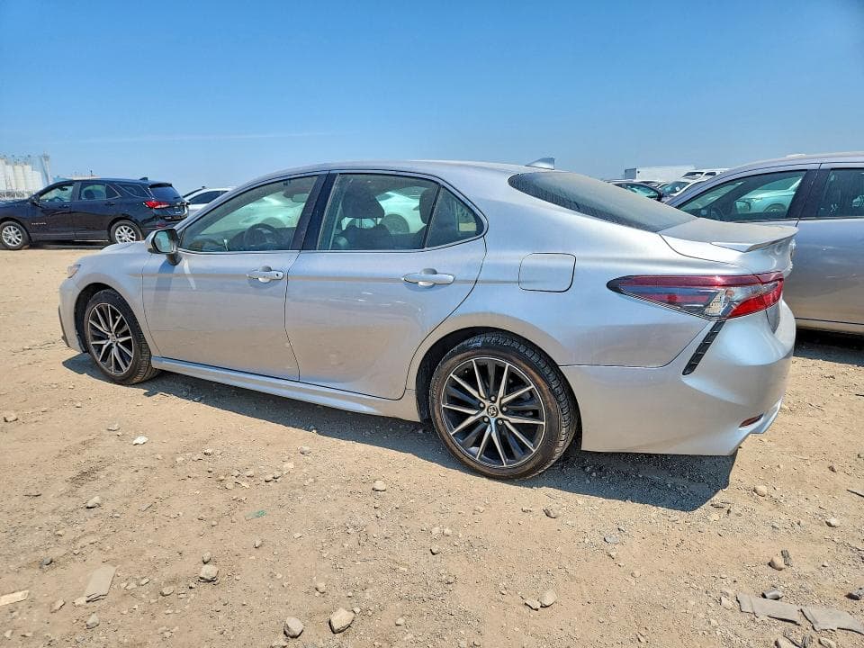 2021 TOYOTA CAMRY SE 2