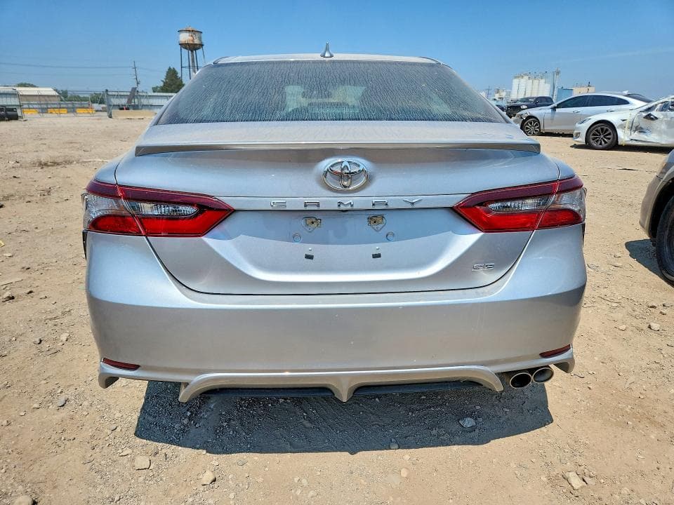 2021 TOYOTA CAMRY SE 6