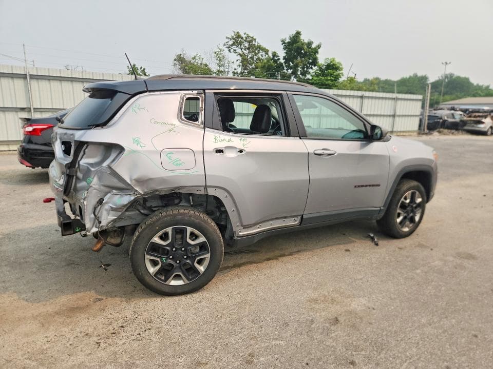 2018 JEEP COMPASS TRAILHAWK 3