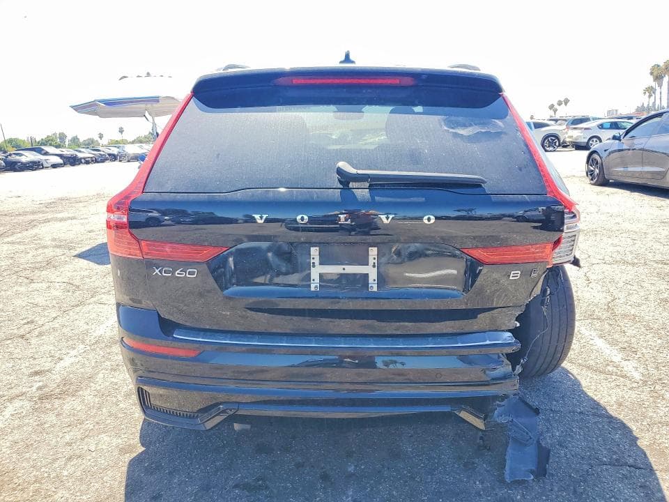 2024 VOLVO XC60 PLUS 6