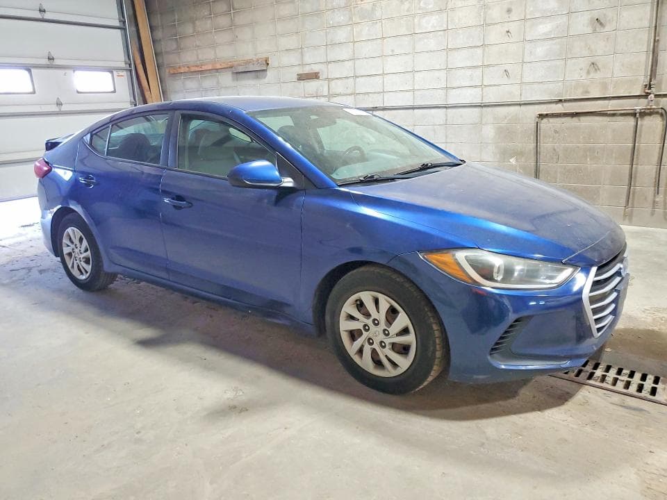 2017 HYUNDAI ELANTRA SE SE 4