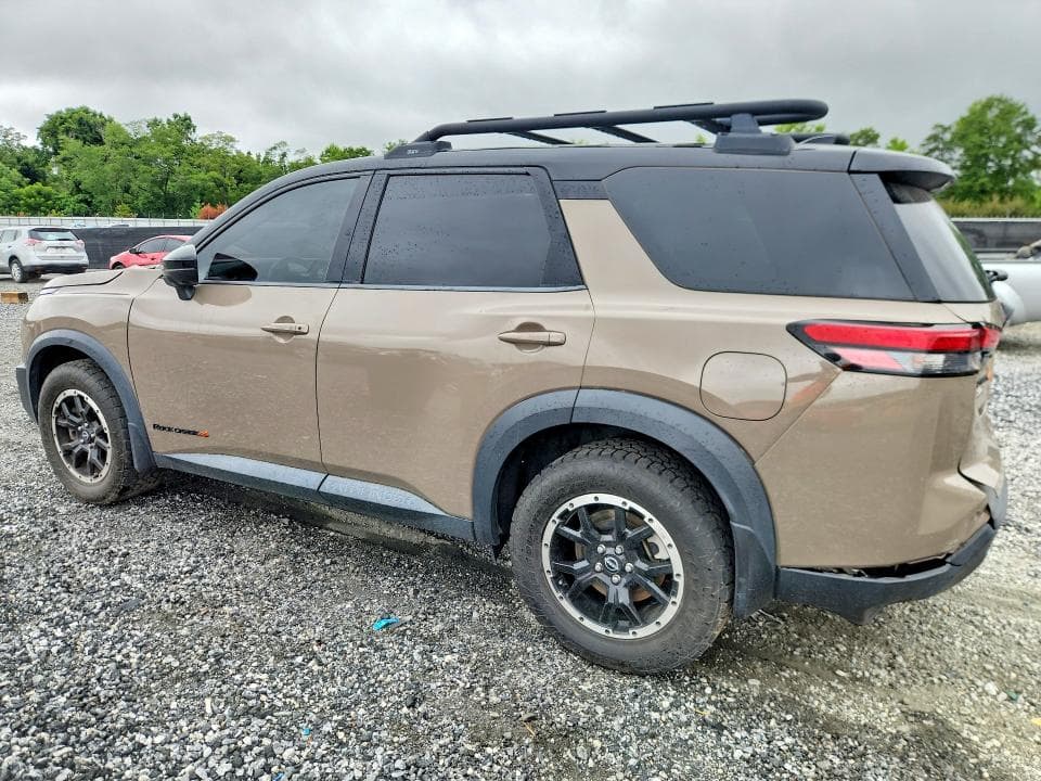 2023 NISSAN PATHFINDER SV 2