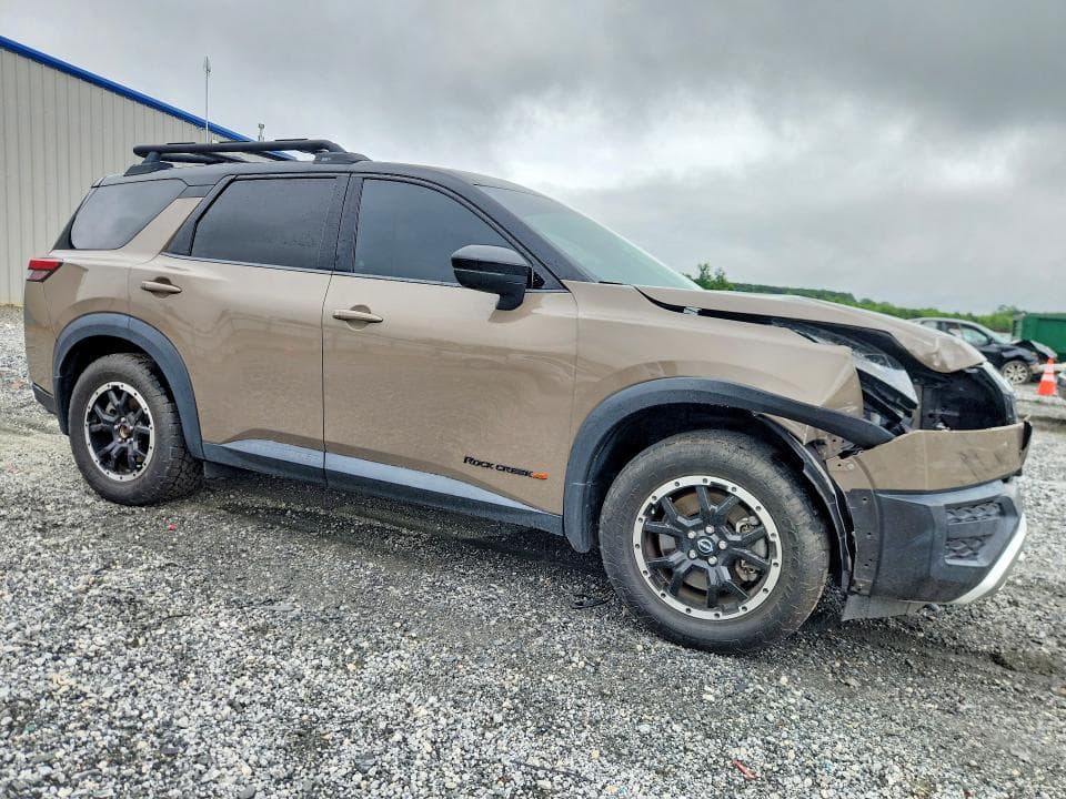 2023 NISSAN PATHFINDER SV 4