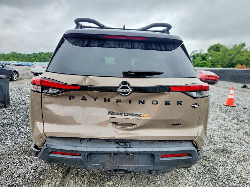 2023 NISSAN PATHFINDER SV 6