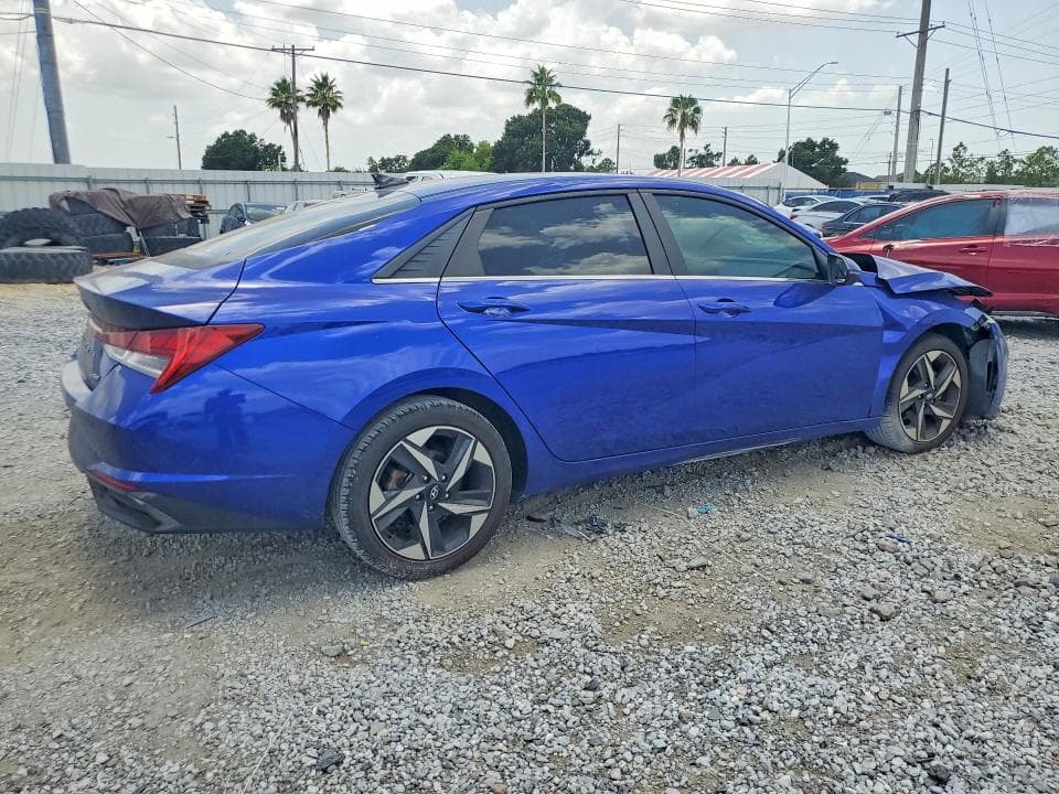 2023 HYUNDAI ELANTRA LIMITED 3