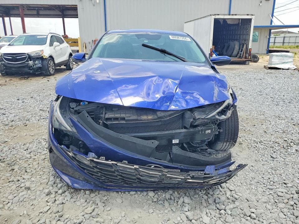 2023 HYUNDAI ELANTRA LIMITED 5