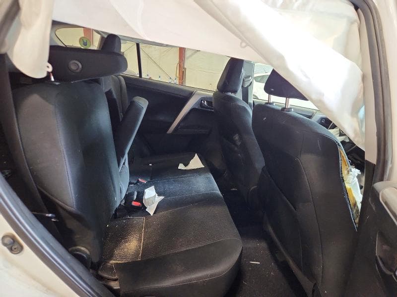 2018 TOYOTA RAV4 LE 11