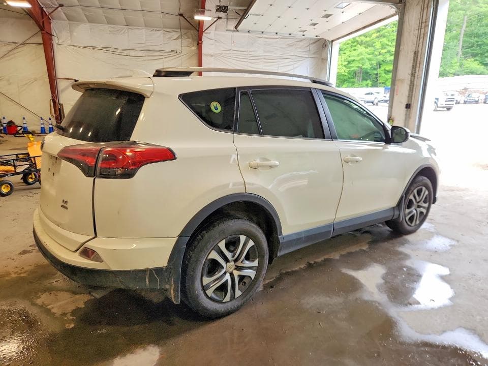2018 TOYOTA RAV4 LE 3