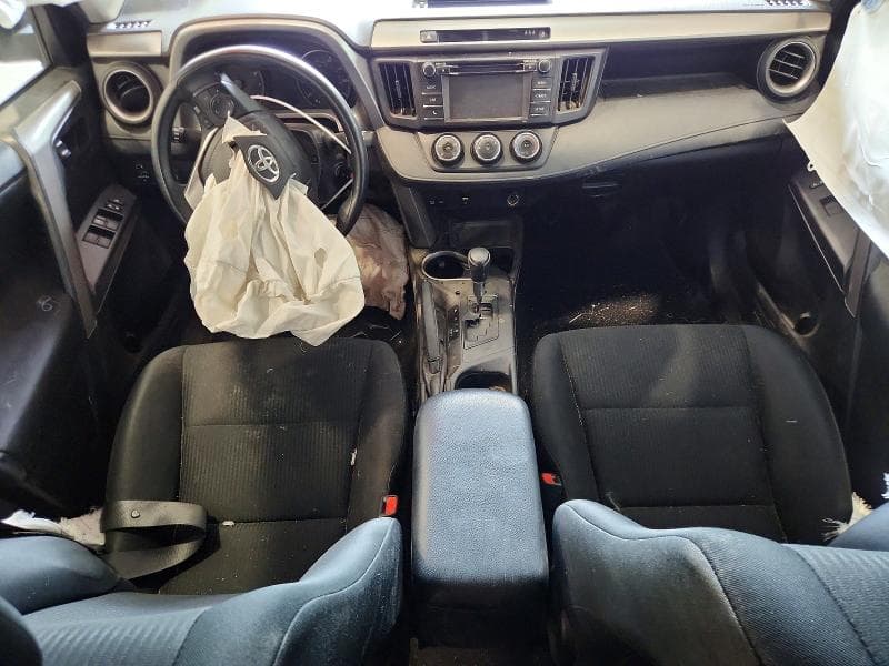 2018 TOYOTA RAV4 LE 8