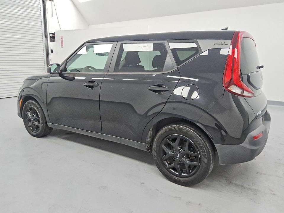 2022 KIA SOUL LX 2