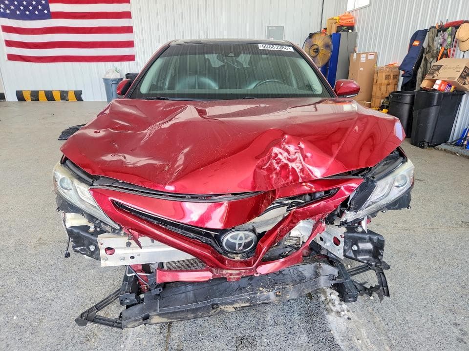 2018 TOYOTA CAMRY XSE 5