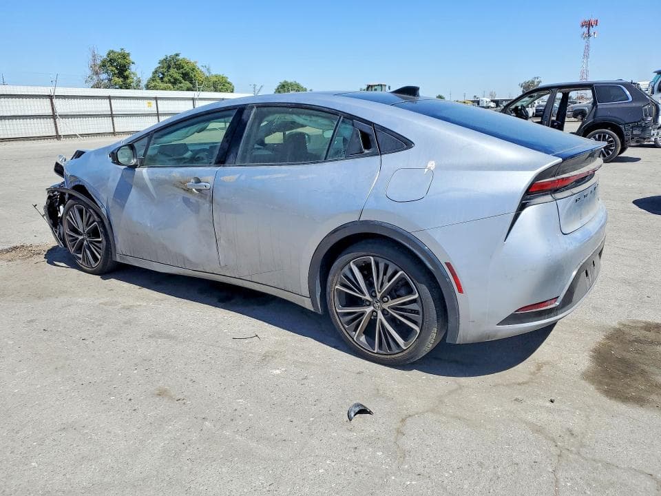 2024 TOYOTA PRIUS XLE 2