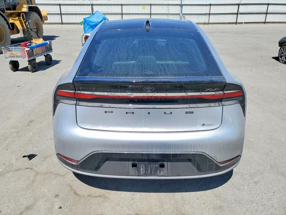 2024 TOYOTA PRIUS XLE 6