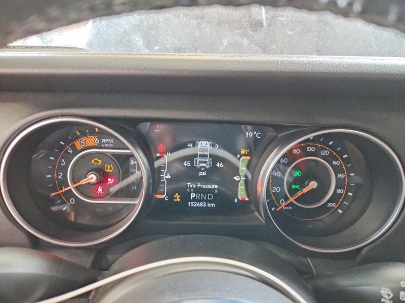 2021 JEEP WRANGLER UNLIMITED SAHARA 9