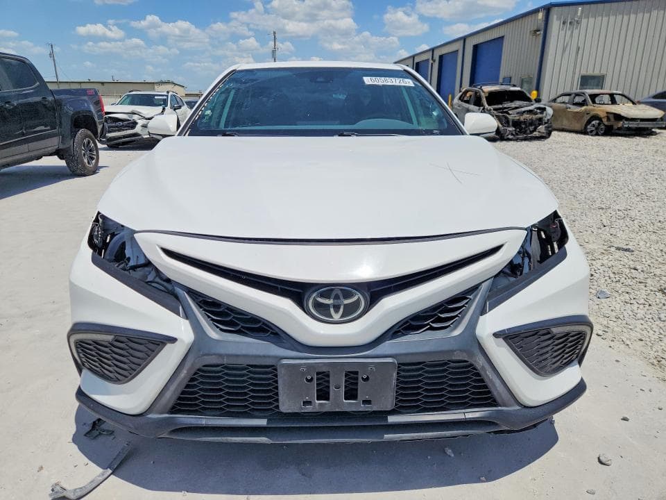 2022 TOYOTA CAMRY SE 5