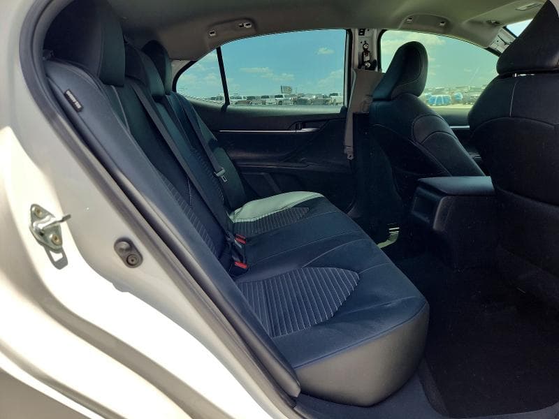 2022 TOYOTA CAMRY SE 10