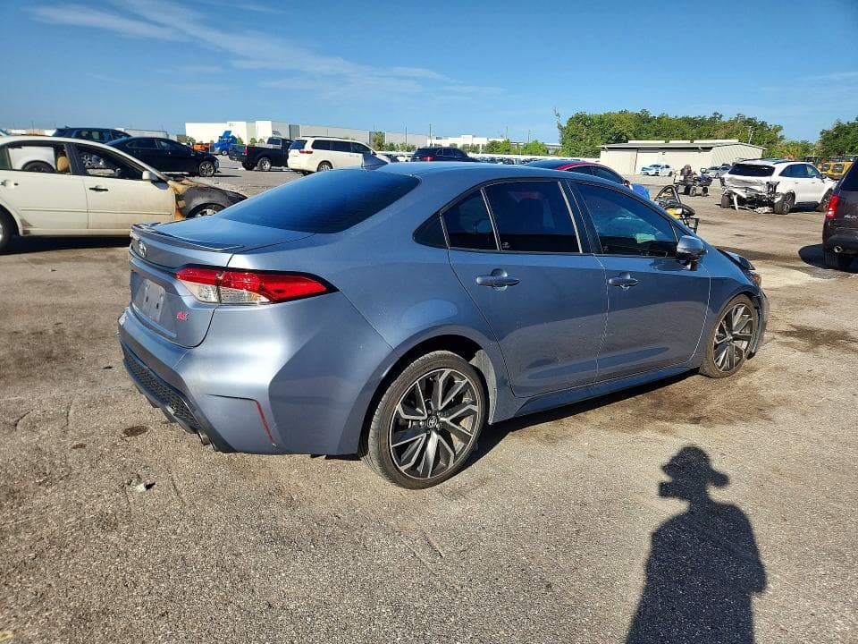 2020 TOYOTA COROLLA SE 3