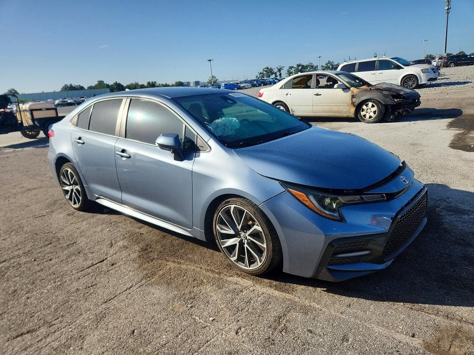 2020 TOYOTA COROLLA SE 4