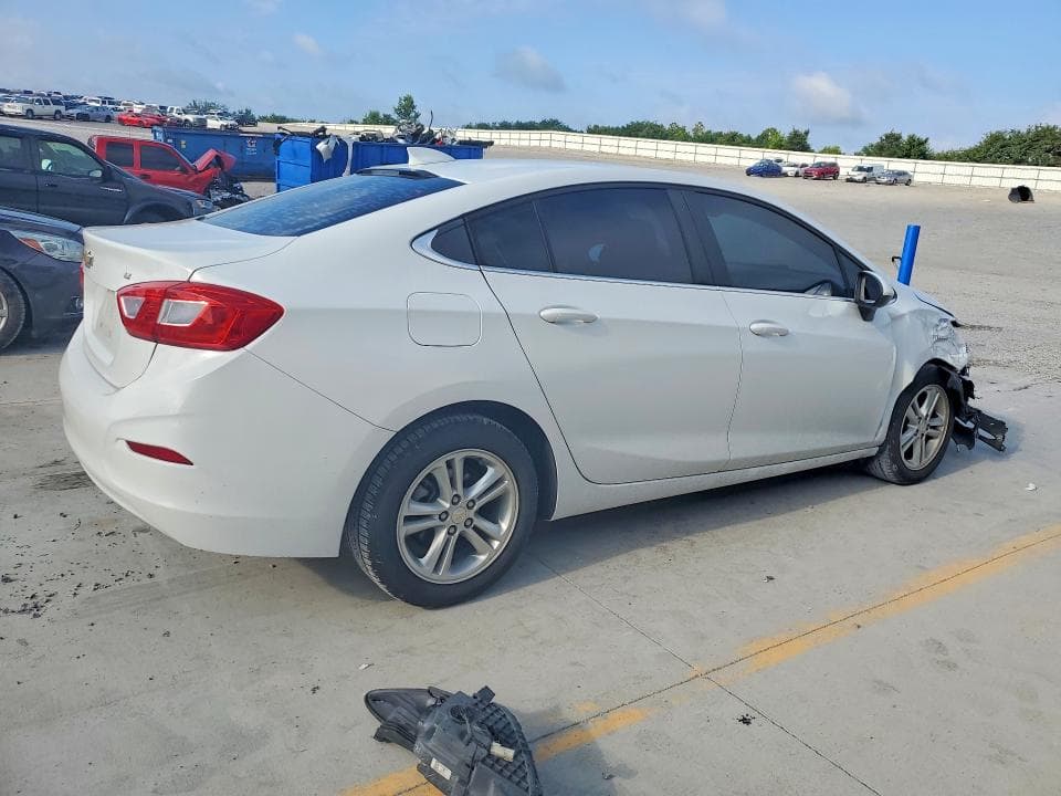 2017 CHEVROLET CRUZE LT 3