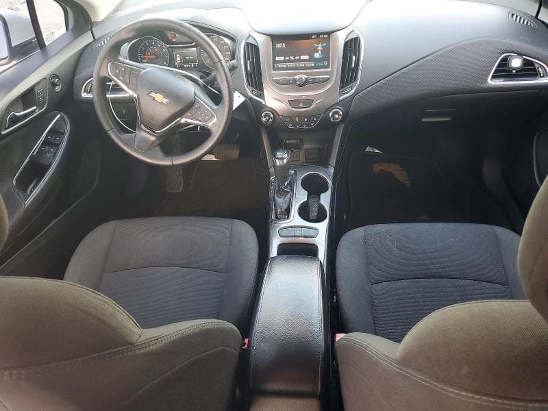 2017 CHEVROLET CRUZE LT 8