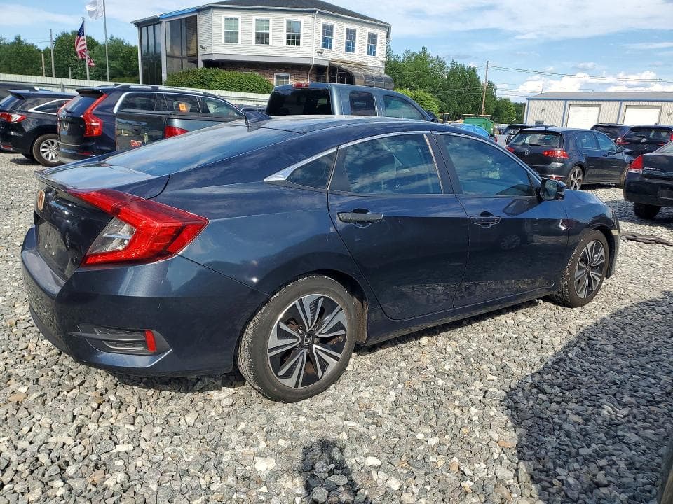 2017 HONDA CIVIC EX 3