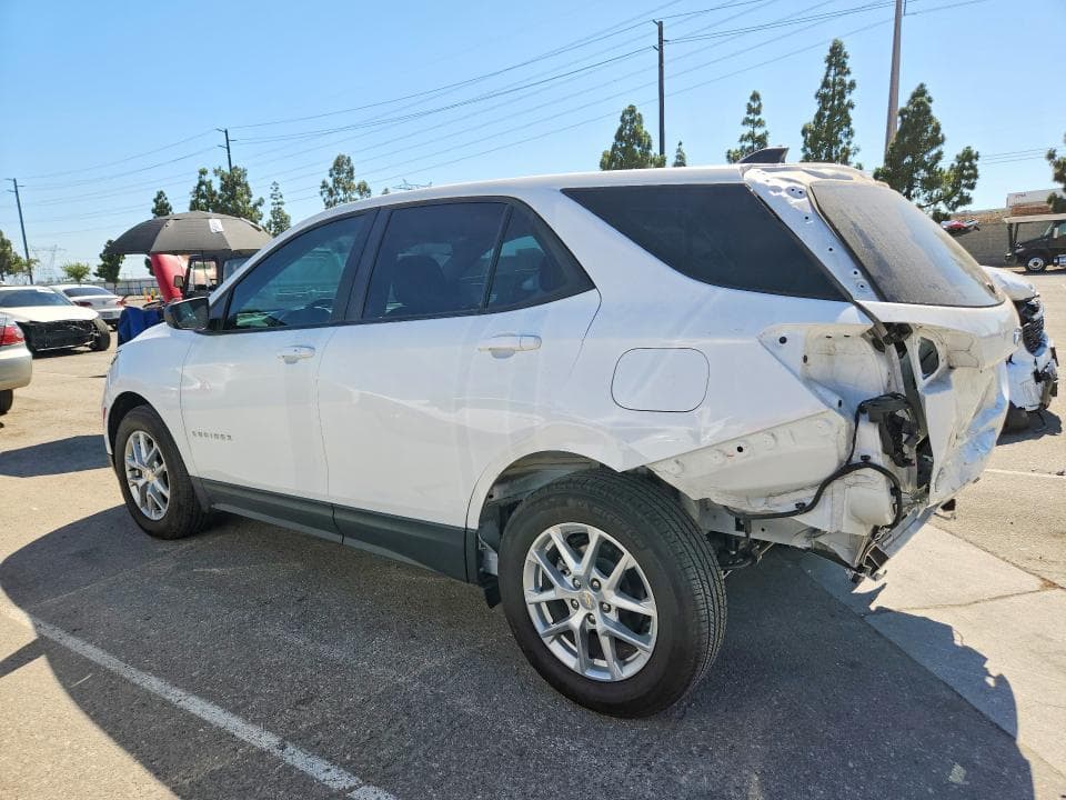 2024 CHEVROLET EQUINOX LS 2