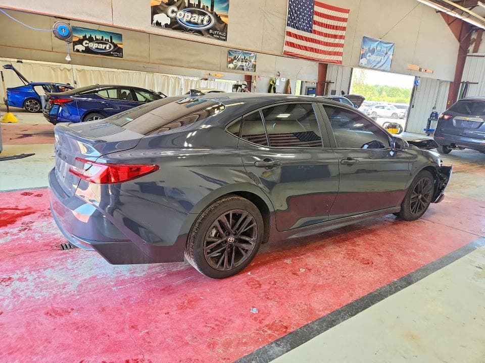 2026 TOYOTA CAMRY SE 3