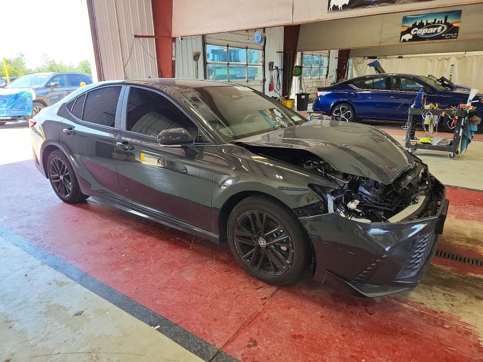 2026 TOYOTA CAMRY SE 4