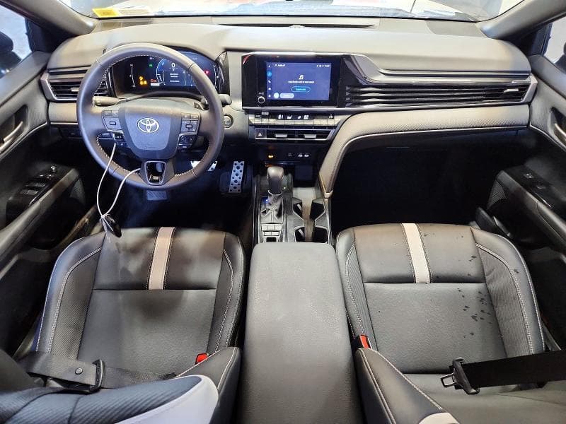 2026 TOYOTA CAMRY SE 8