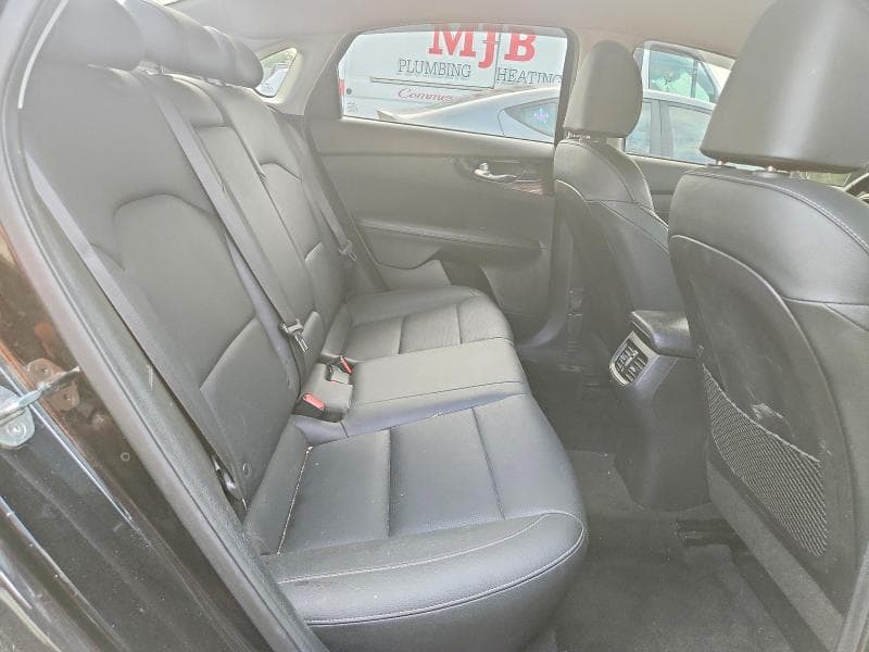 2019 KIA FORTE EX 10