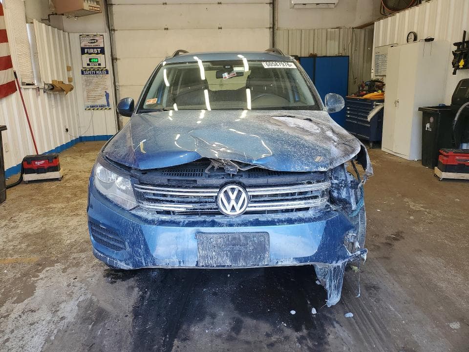 2017 VOLKSWAGEN TIGUAN S 5