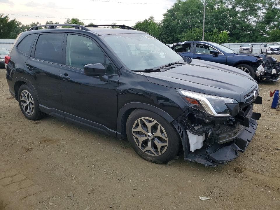 2023 SUBARU FORESTER PREMIUM 4