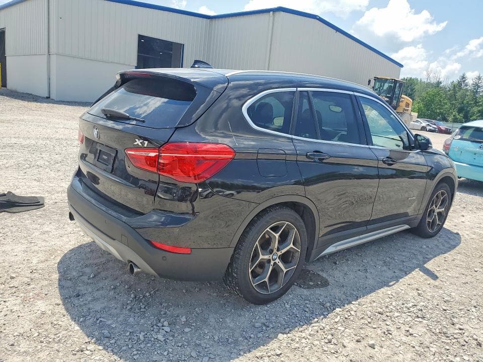 2017 BMW X1 XDRIVE28I 3