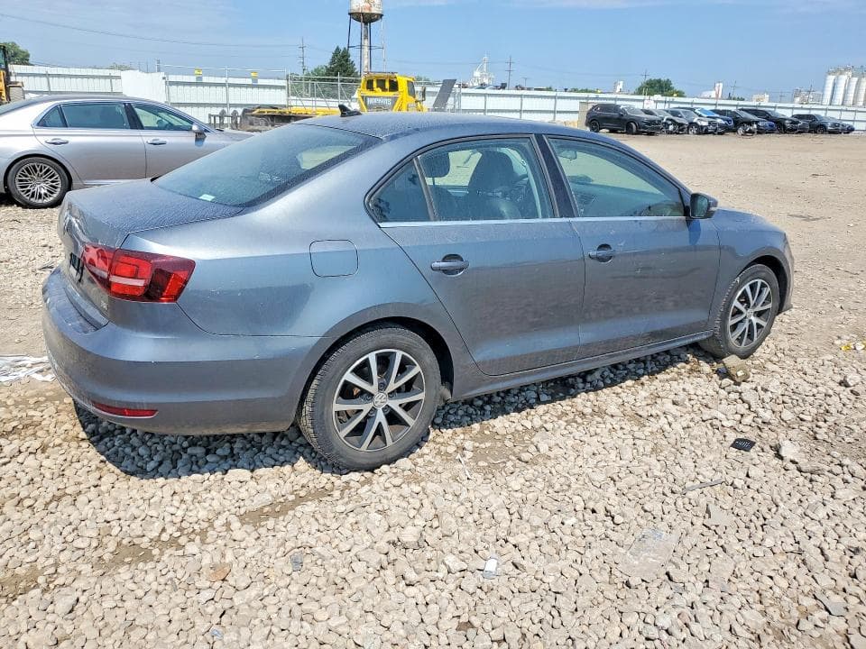 2017 VOLKSWAGEN JETTA SE 3