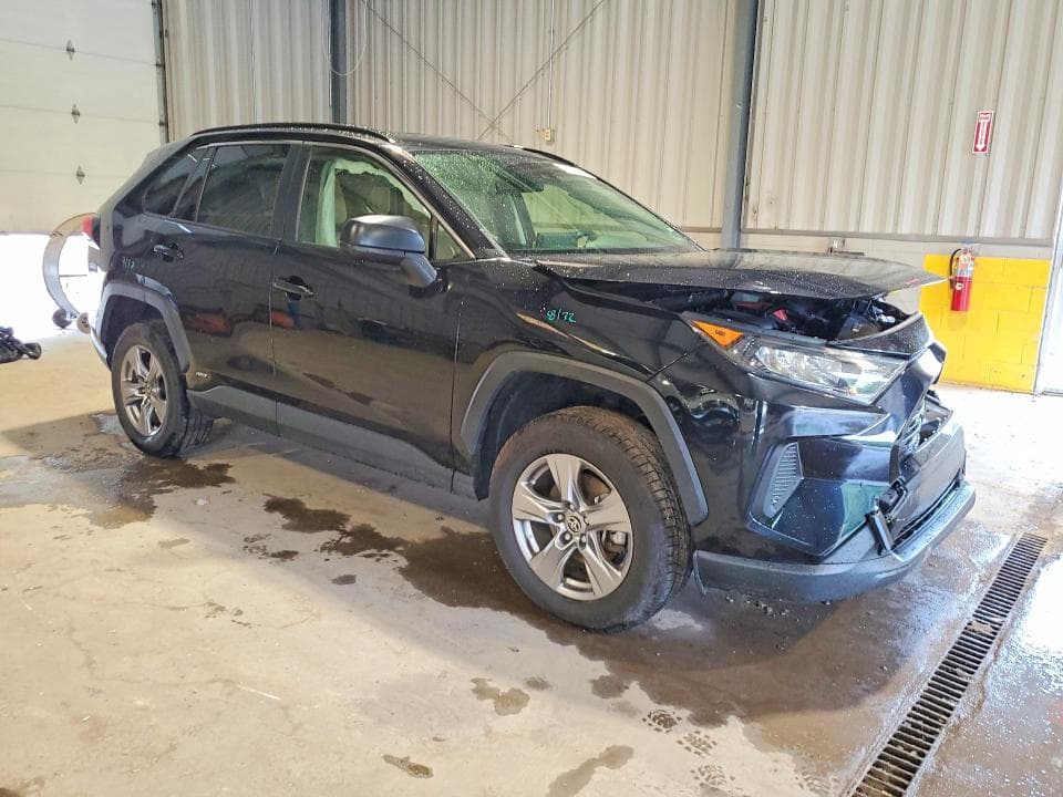2022 TOYOTA RAV4 LE 4