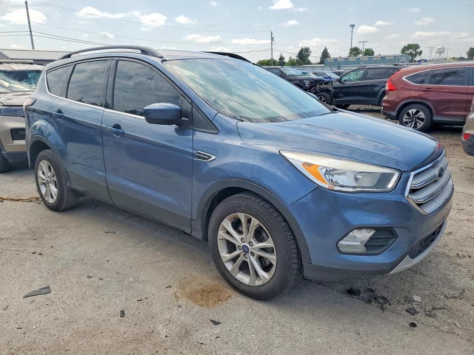 2018 FORD ESCAPE SE 4