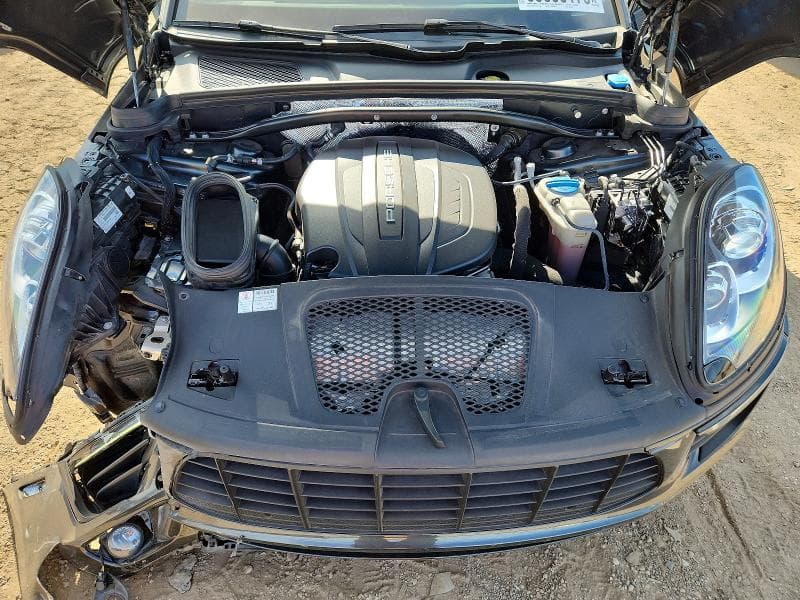 2018 PORSCHE MACAN 12