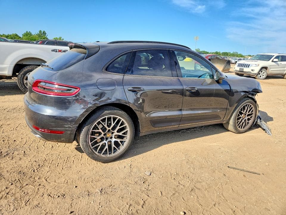 2018 PORSCHE MACAN 3