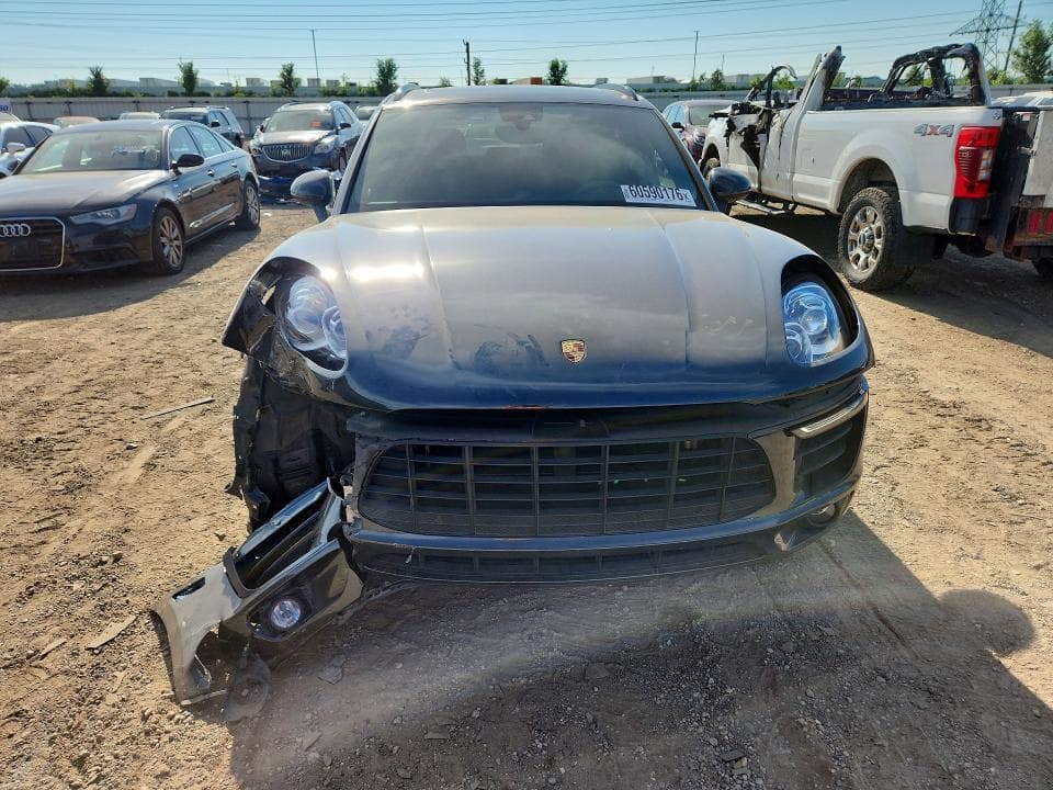2018 PORSCHE MACAN 5
