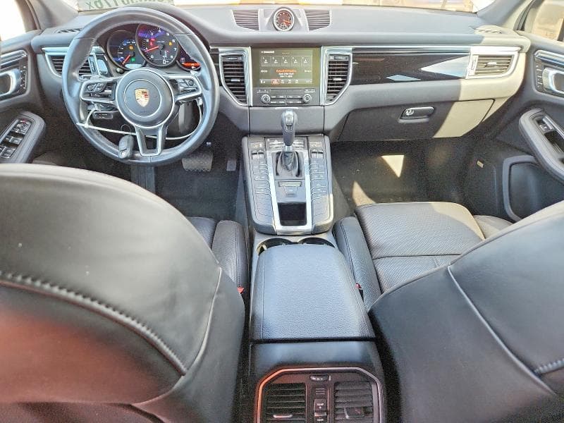 2018 PORSCHE MACAN 8