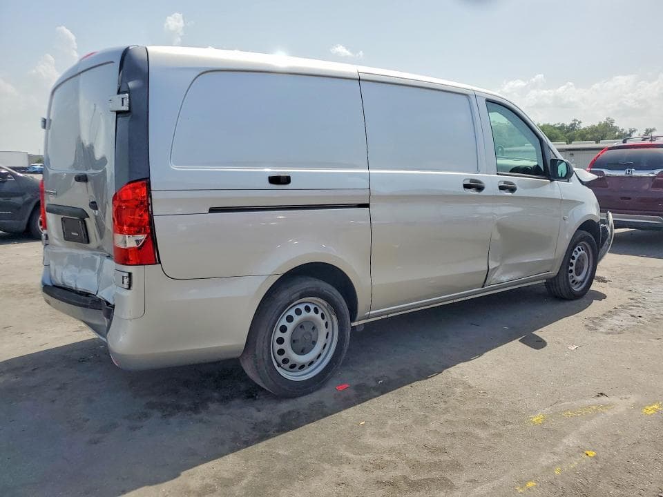 2018 MERCEDES-BENZ METRIS 3