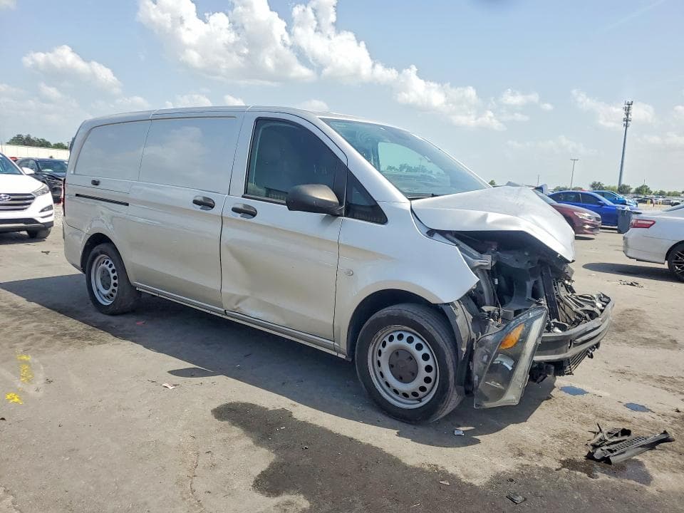 2018 MERCEDES-BENZ METRIS 4