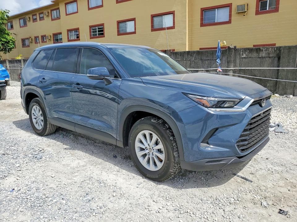 2026 TOYOTA GRAND HIGHLANDER XLE 4