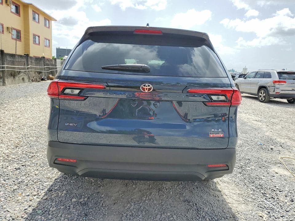 2026 TOYOTA GRAND HIGHLANDER XLE 6